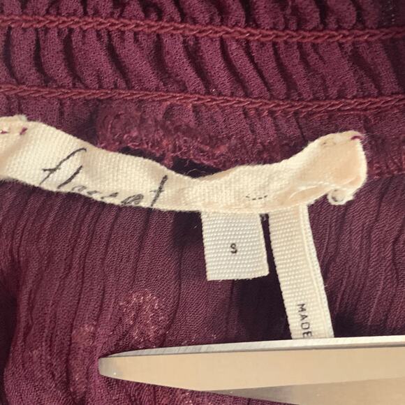 Floret Burgundy Embroidered Dark Floral High Neck Sleeveless Flowy Top Small - Picture 8 of 10